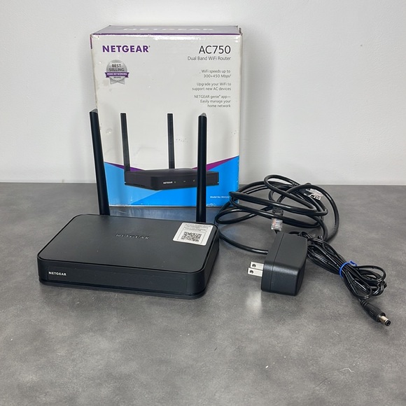 NETGEAR R6020 750 Mbps 4 Port Dual Band WiFi Router - Picture 2 of 5